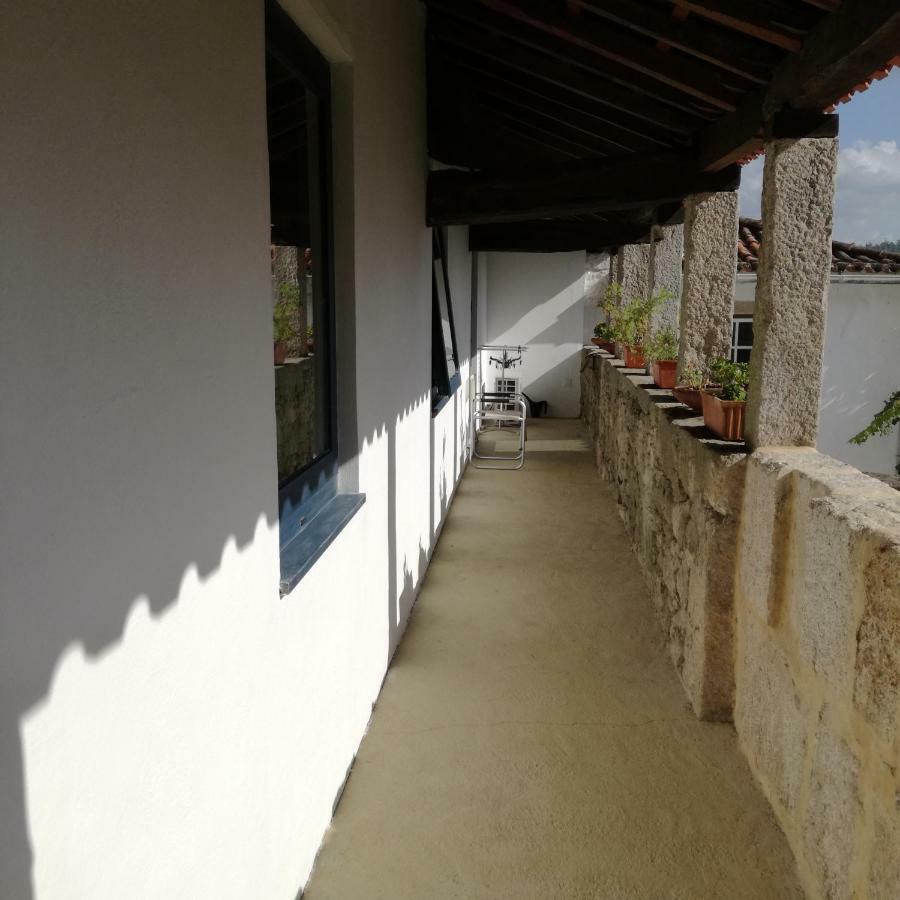 Casa Na Quinta De Valinhas Apartment Vitorino dos Piaes Exterior photo