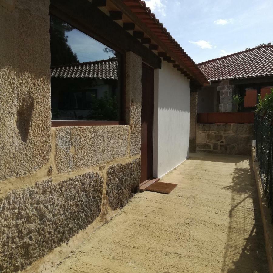 Casa Na Quinta De Valinhas Apartment Vitorino dos Piaes Exterior photo